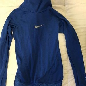 Nike long sleeve top